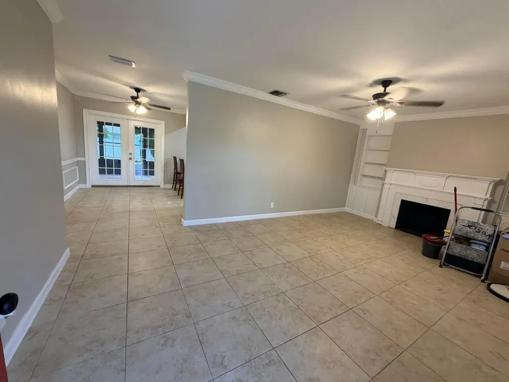 121 N 12th Street Lantana FL 33462
