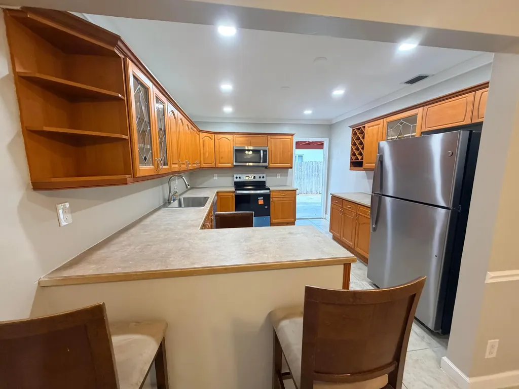 121 N 12th Street Lantana FL 33462