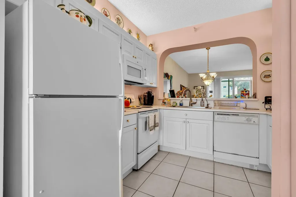7647 Southampton Terrace Tamarac FL 33321