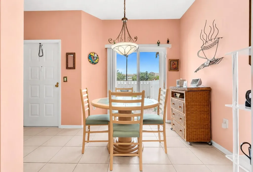 7647 Southampton Terrace Tamarac FL 33321