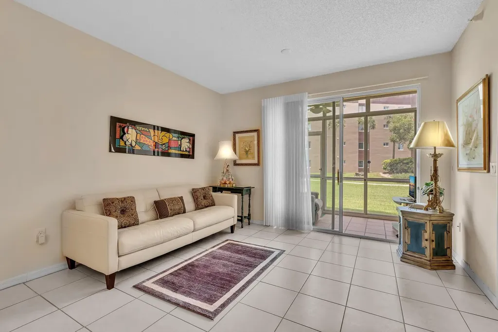 7647 Southampton Terrace Tamarac FL 33321