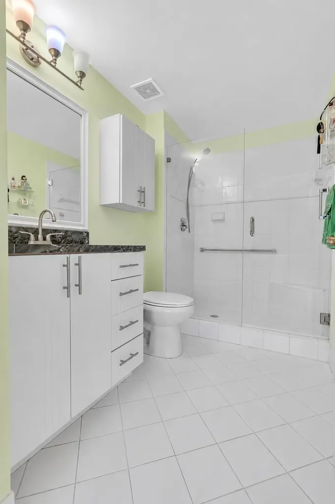 7647 Southampton Terrace Tamarac FL 33321