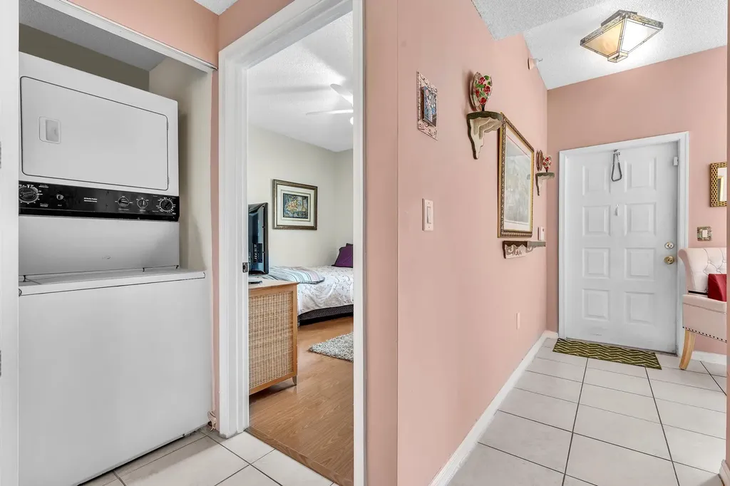 7647 Southampton Terrace Tamarac FL 33321