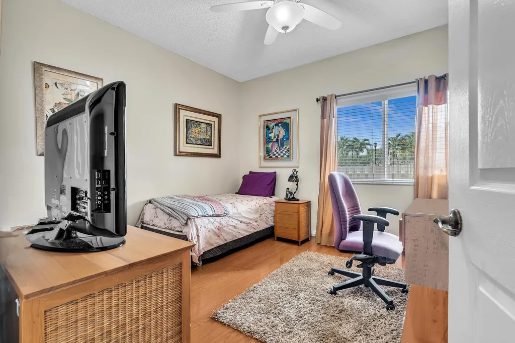 7647 Southampton Terrace Tamarac FL 33321