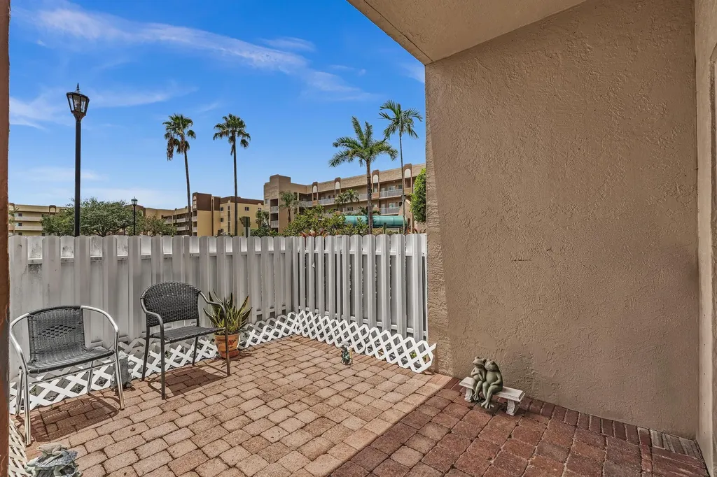 7647 Southampton Terrace Tamarac FL 33321