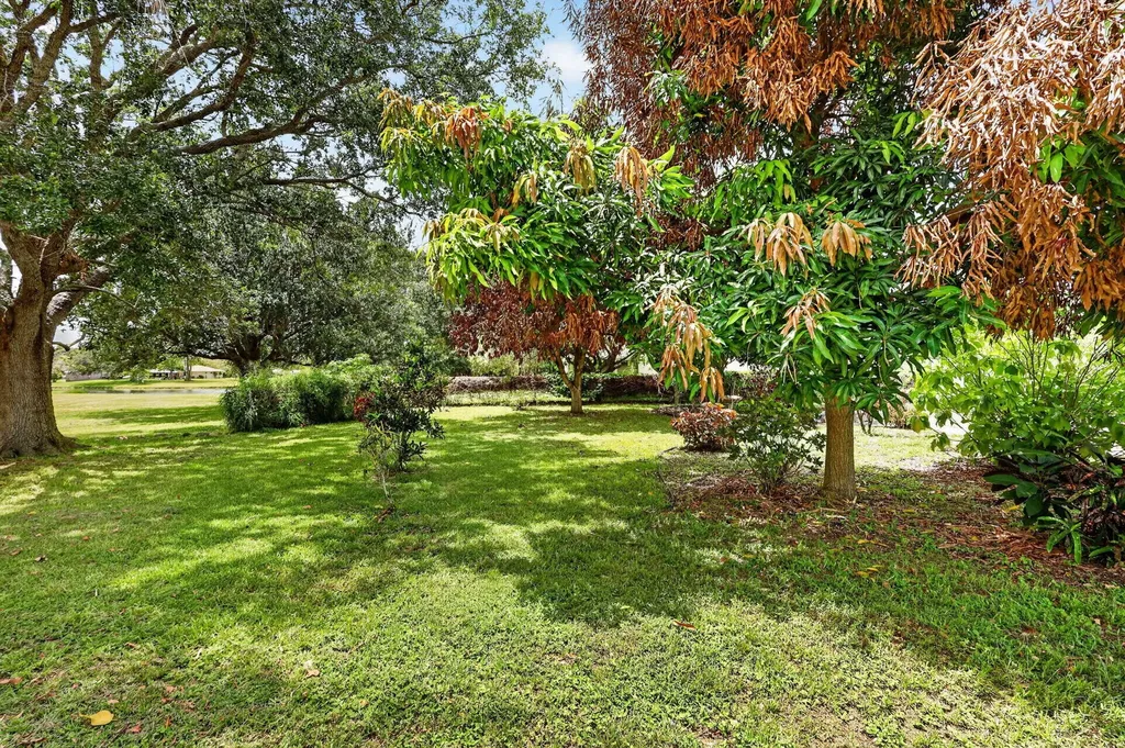 1334 SE Vestridge Lane Port St Lucie FL 34952