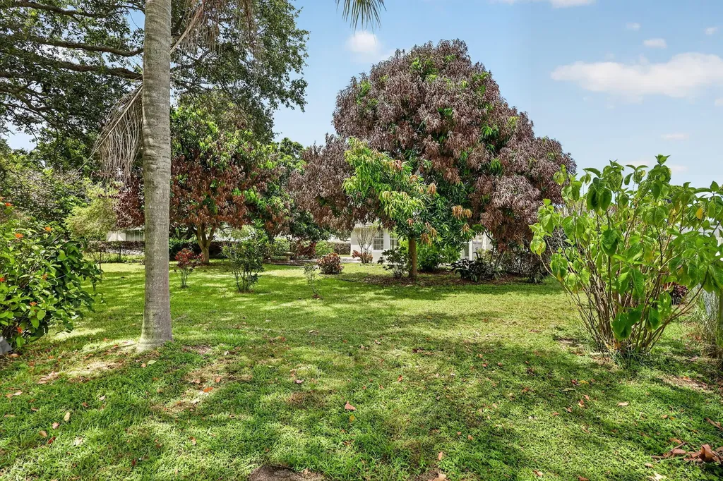 1334 SE Vestridge Lane Port St Lucie FL 34952
