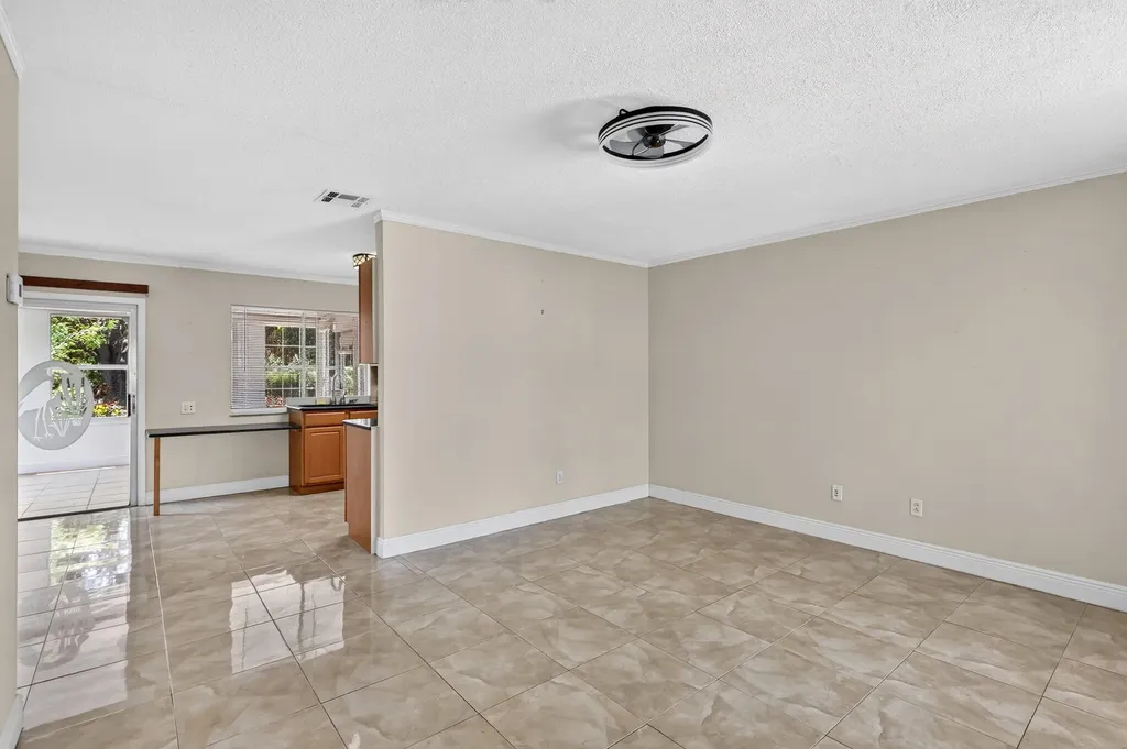 1334 SE Vestridge Lane Port St Lucie FL 34952