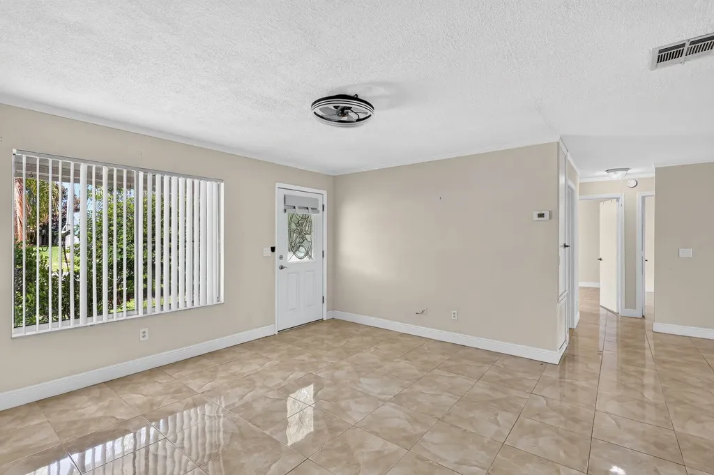 1334 SE Vestridge Lane Port St Lucie FL 34952
