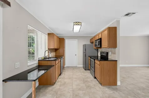 1334 SE Vestridge Lane Port St Lucie FL 34952