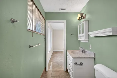 1334 SE Vestridge Lane Port St Lucie FL 34952