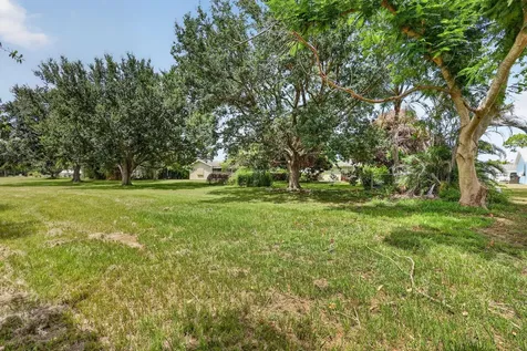 1334 SE Vestridge Lane Port St Lucie FL 34952