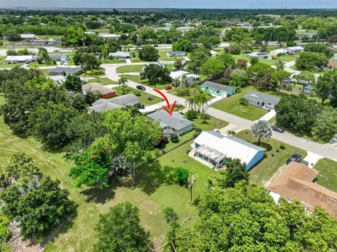 1334 SE Vestridge Lane Port St Lucie FL 34952