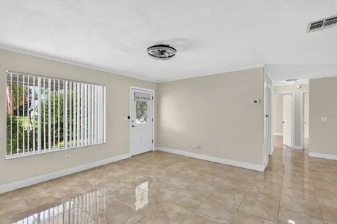 1334 SE Vestridge Lane Port St Lucie FL 34952