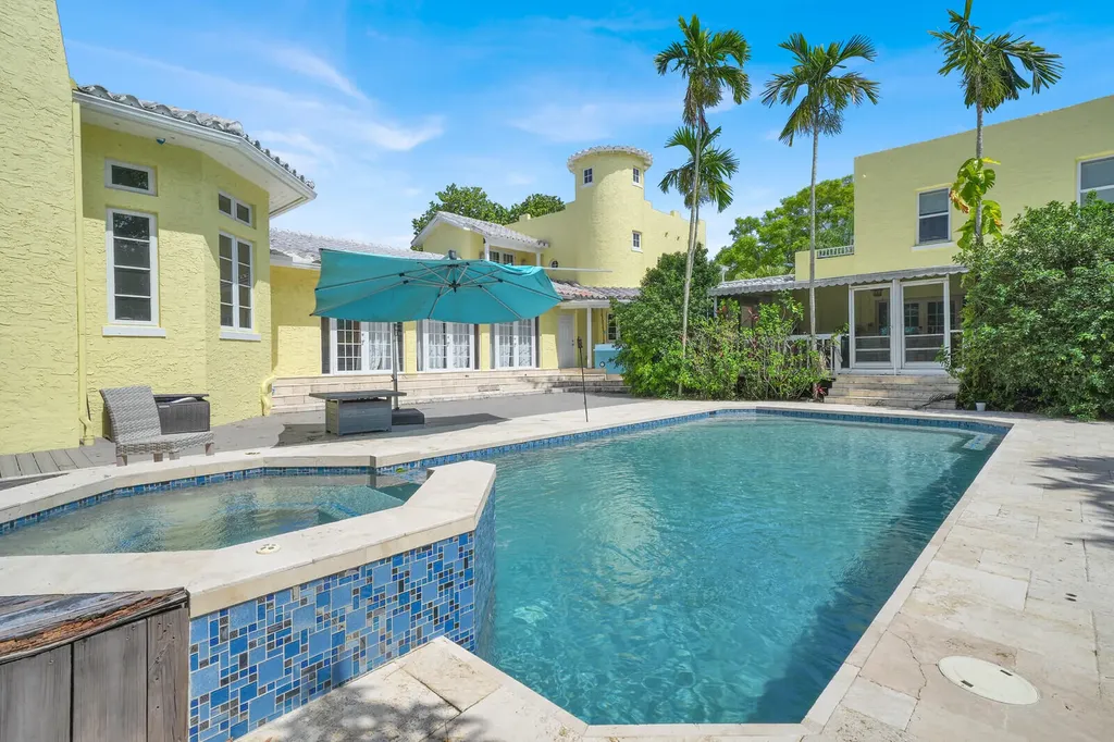 1201 N Swinton Avenue Delray Beach FL 33444