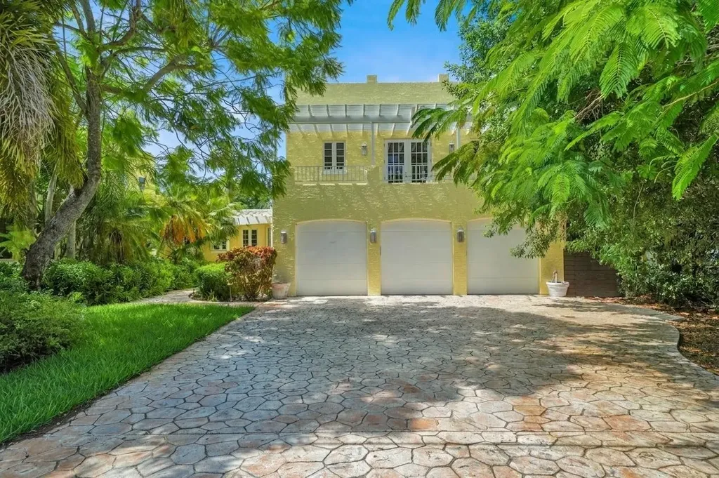 1201 N Swinton Avenue Delray Beach FL 33444