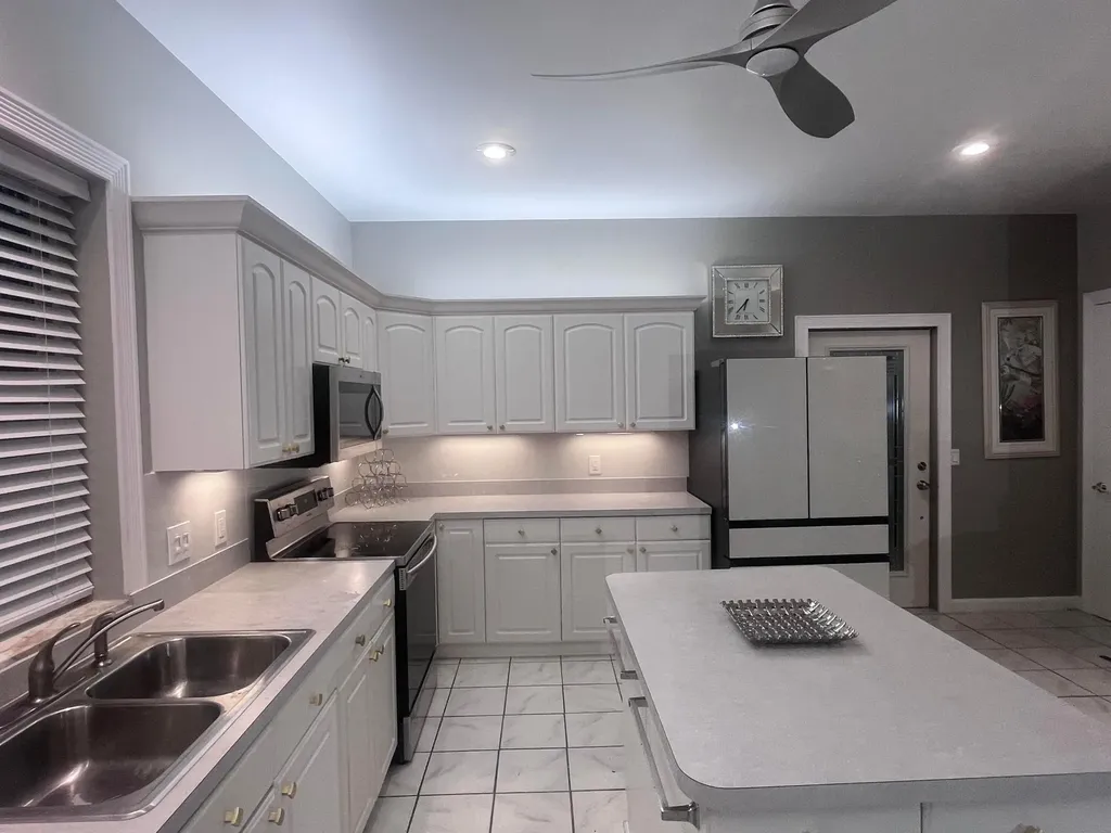 1061 Bimini Lane West Palm Beach FL 33404