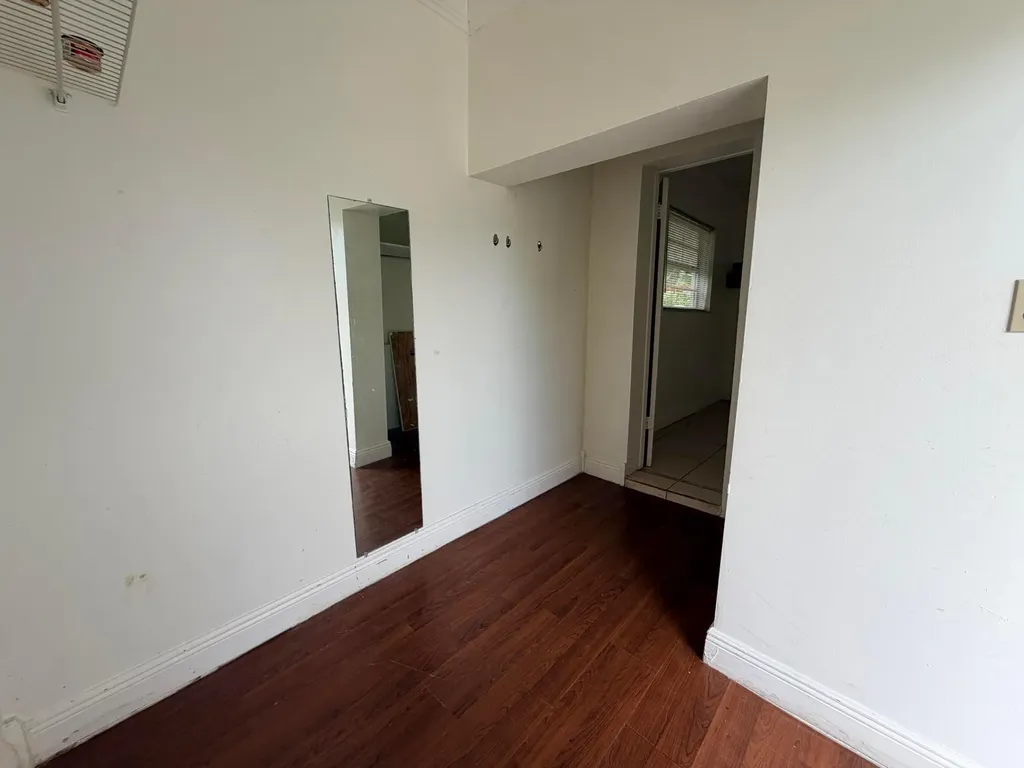2438 Thomas Street Hollywood FL 33020