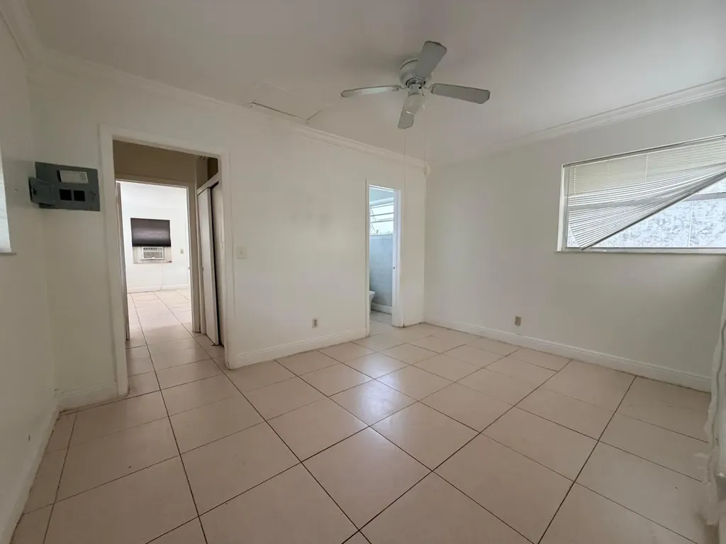 2438 Thomas Street Hollywood FL 33020
