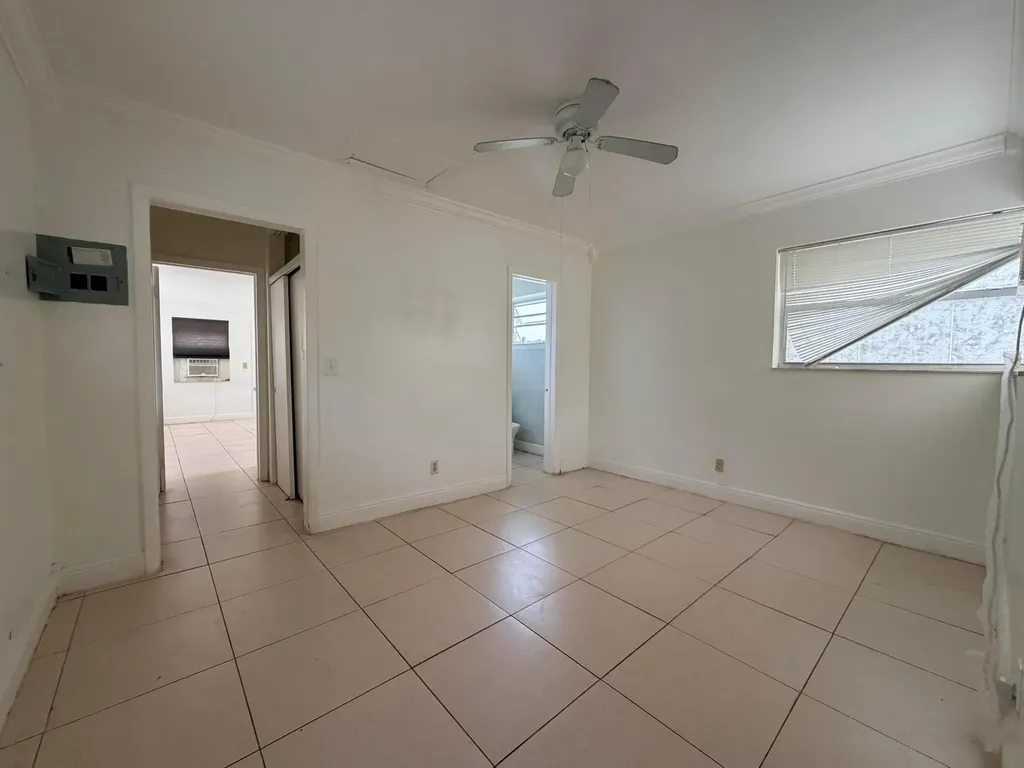 2438 Thomas Street Hollywood FL 33020