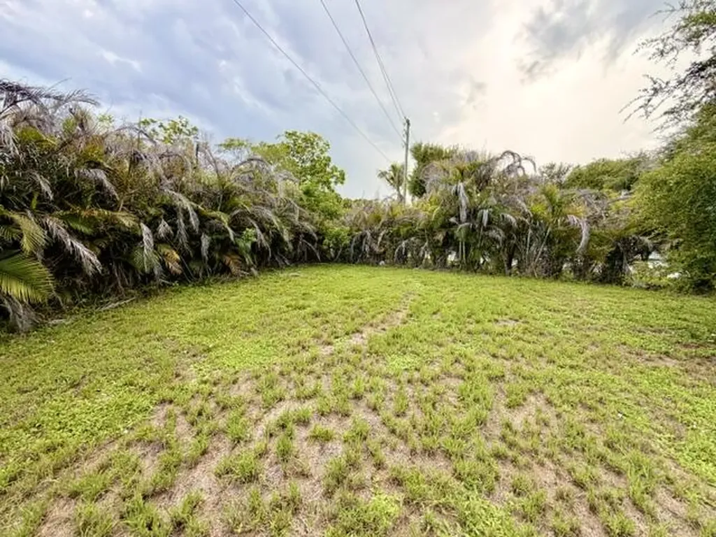 8423 SE Sandy Lane Hobe Sound FL 33455