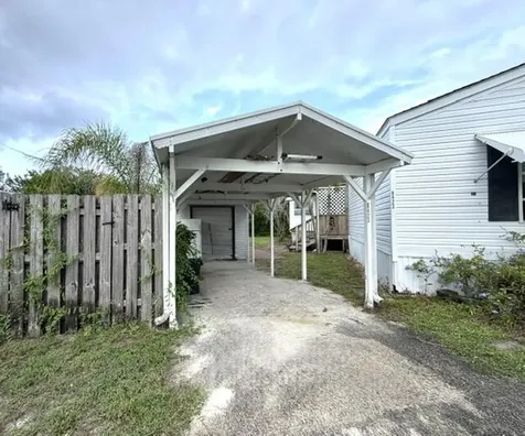 8423 SE Sandy Lane Hobe Sound FL 33455