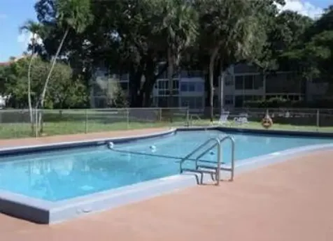 3990 NW 42nd Avenue Lauderdale Lakes FL 33319