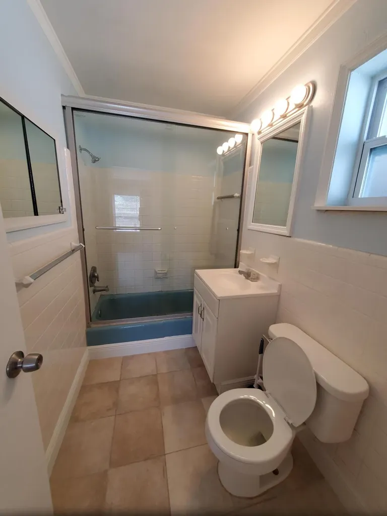 910 E Coast Avenue Lantana FL 33462