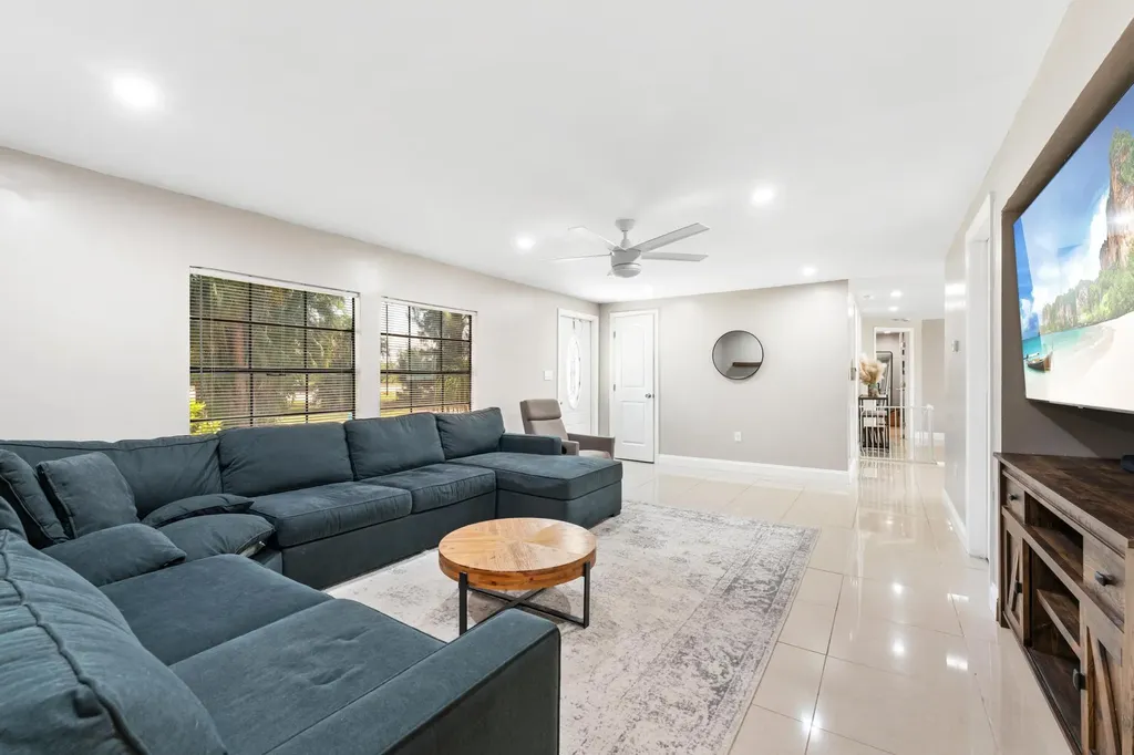 11682 60th Street N West Palm Beach FL 33411