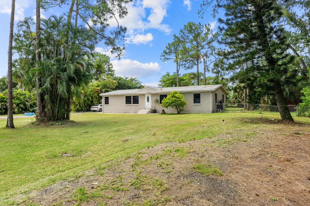 11682 60th Street N West Palm Beach FL 33411