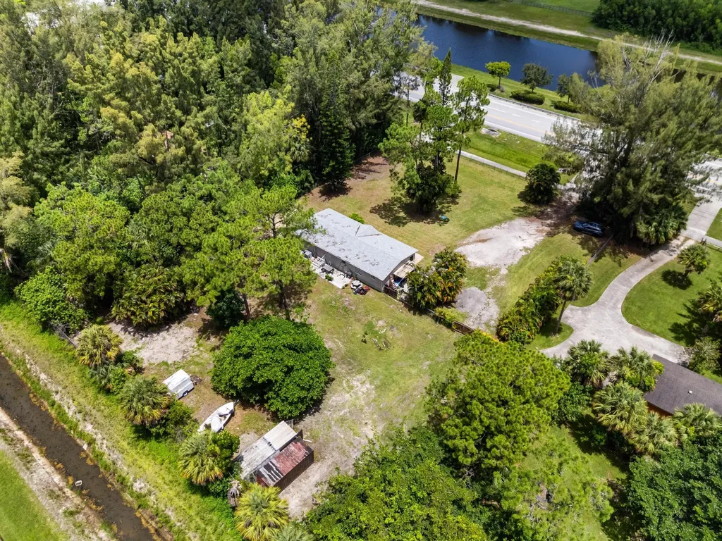 11682 60th Street N West Palm Beach FL 33411