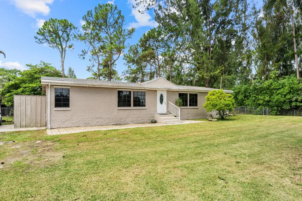 11682 60th Street N West Palm Beach FL 33411