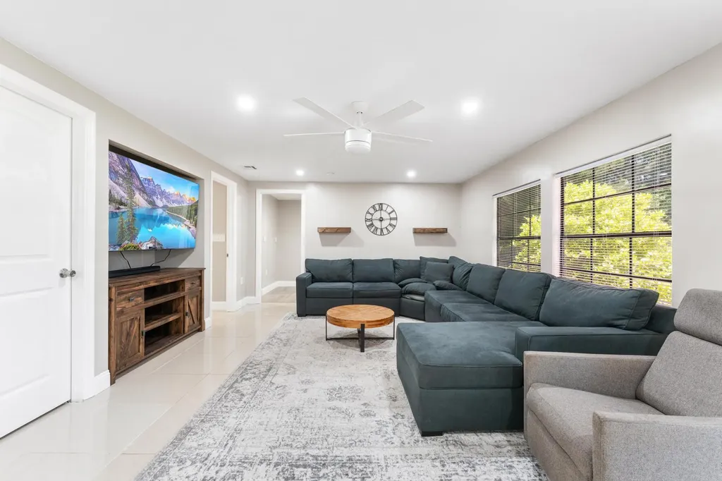 11682 60th Street N West Palm Beach FL 33411