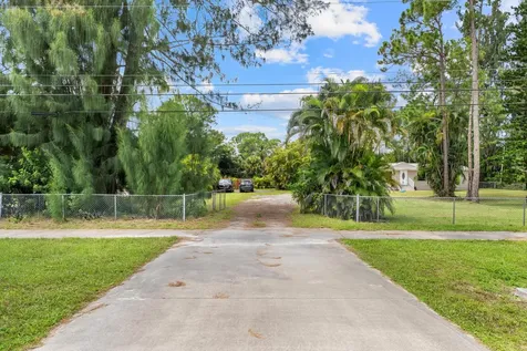 11682 60th Street N West Palm Beach FL 33411