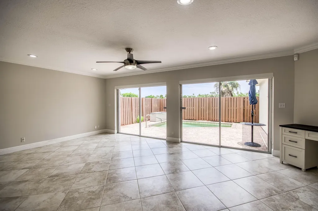 4338 Hazel Avenue Palm Beach Gardens FL 33410