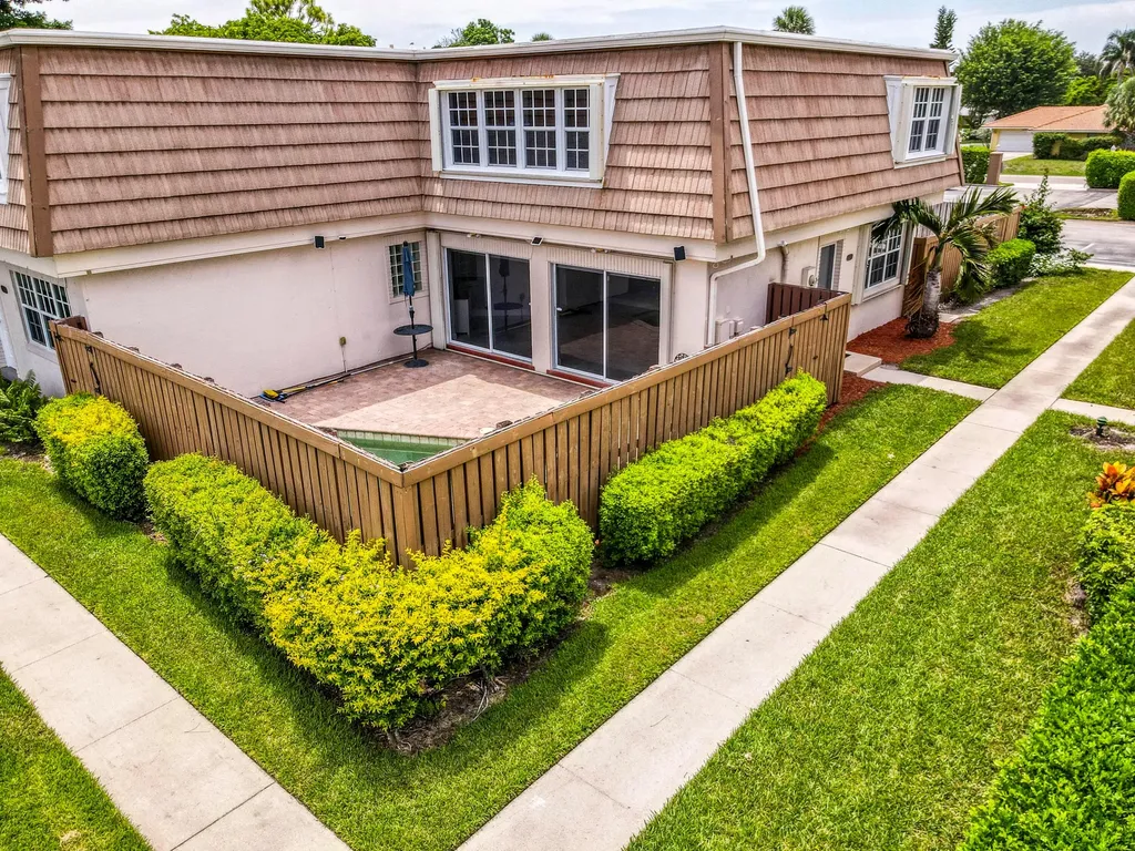 4338 Hazel Avenue Palm Beach Gardens FL 33410