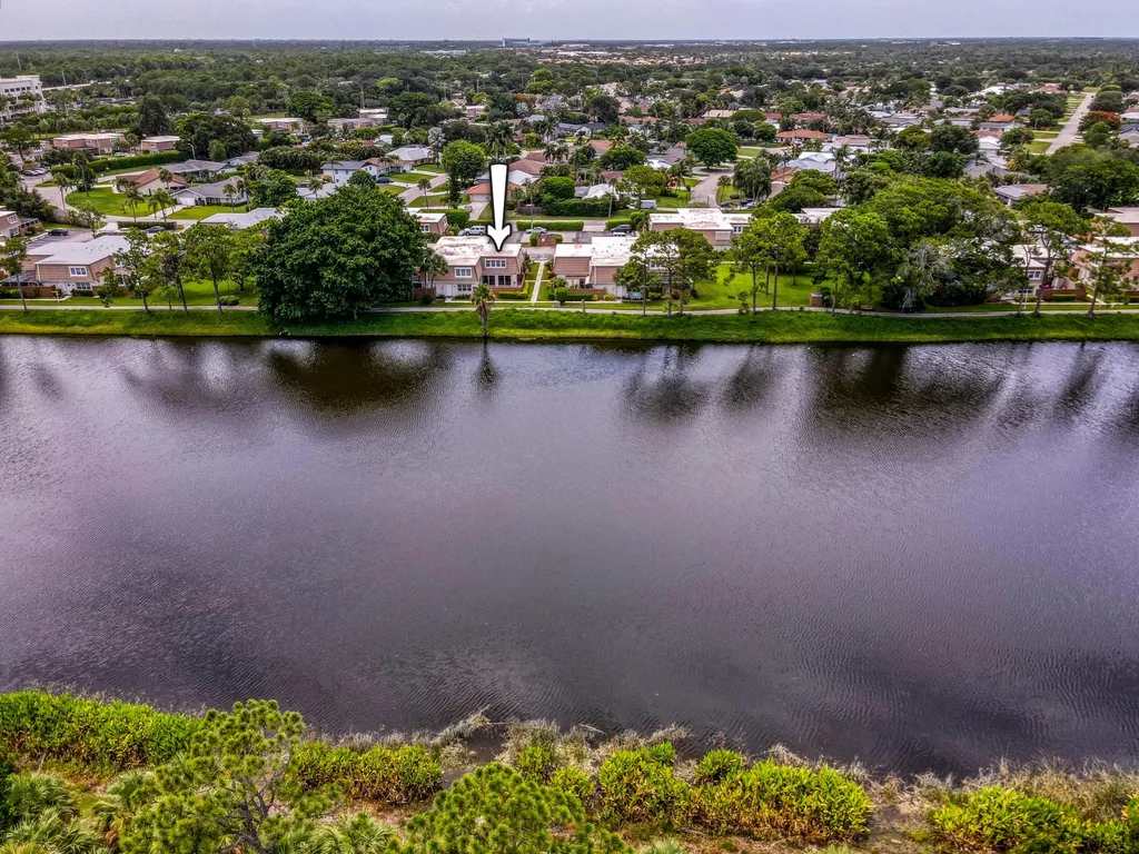 4338 Hazel Avenue Palm Beach Gardens FL 33410