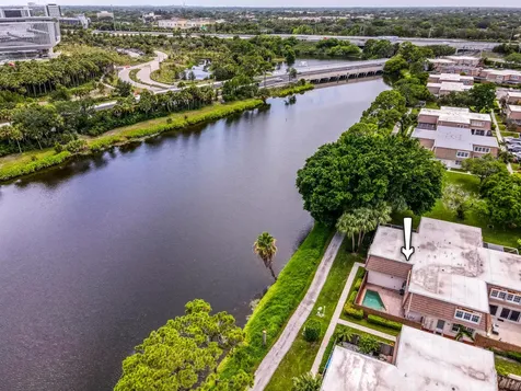 4338 Hazel Avenue Palm Beach Gardens FL 33410