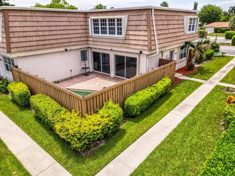 4338 Hazel Avenue Palm Beach Gardens FL 33410