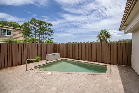 4338 Hazel Avenue Palm Beach Gardens FL 33410