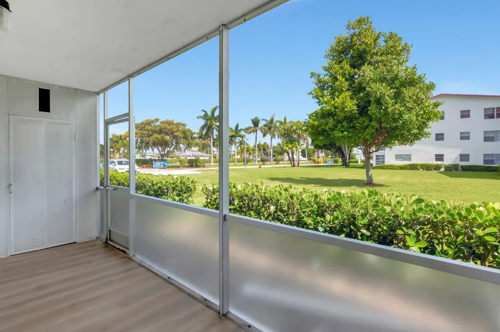 296 Fanshaw H Boca Raton FL 33434
