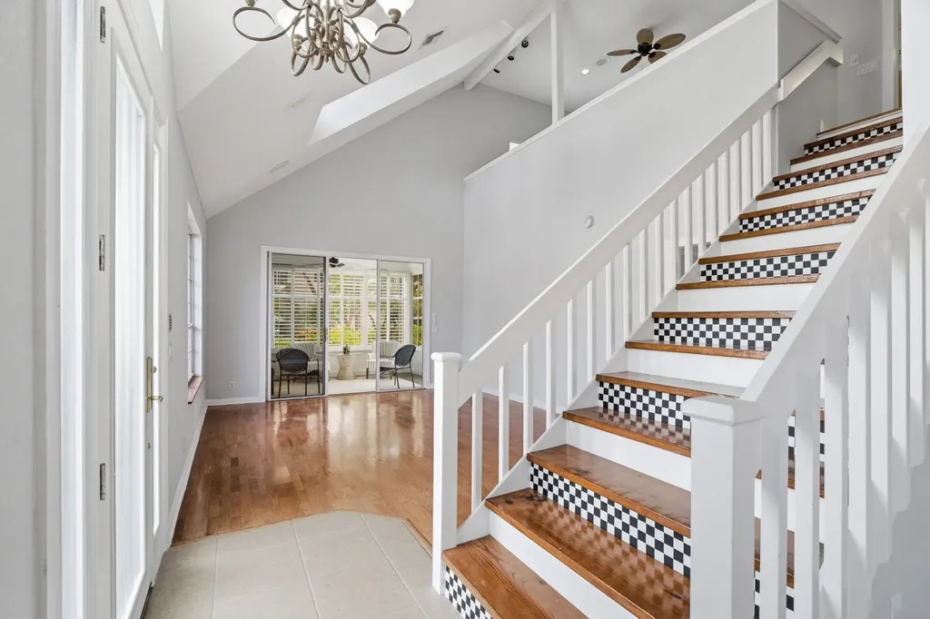 207 Woodsmuir Court Palm Beach Gardens FL 33418