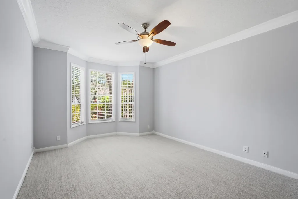 207 Woodsmuir Court Palm Beach Gardens FL 33418