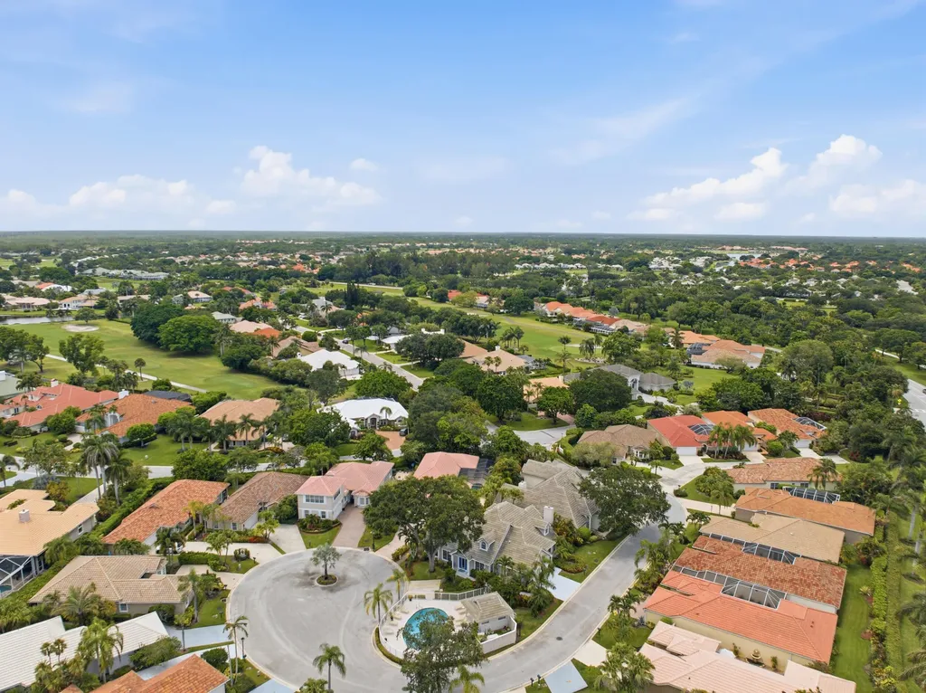 207 Woodsmuir Court Palm Beach Gardens FL 33418