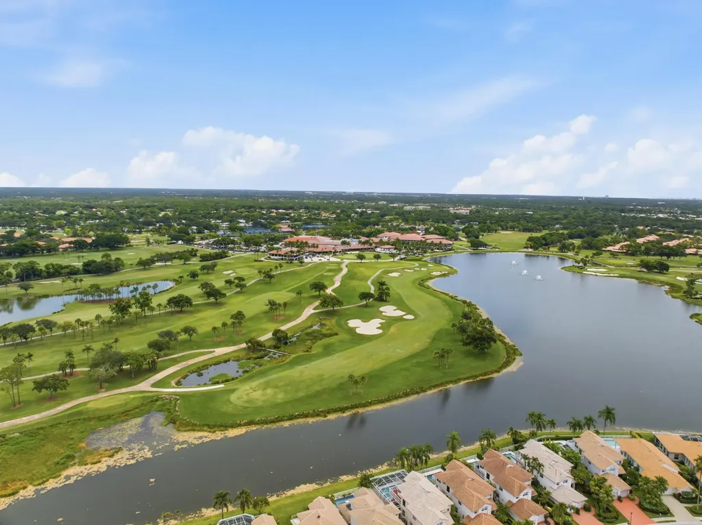 207 Woodsmuir Court Palm Beach Gardens FL 33418