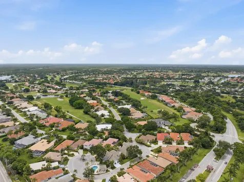 207 Woodsmuir Court Palm Beach Gardens FL 33418