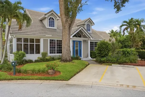 207 Woodsmuir Court Palm Beach Gardens FL 33418