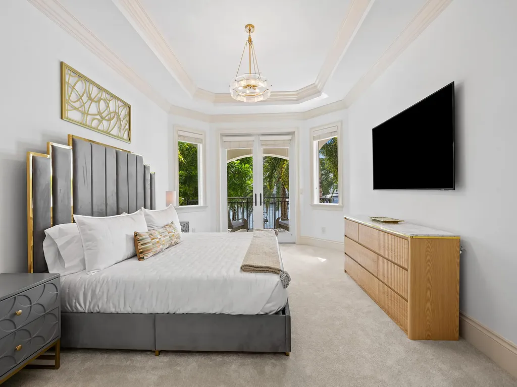 639 Middle River Drive Fort Lauderdale FL 33304