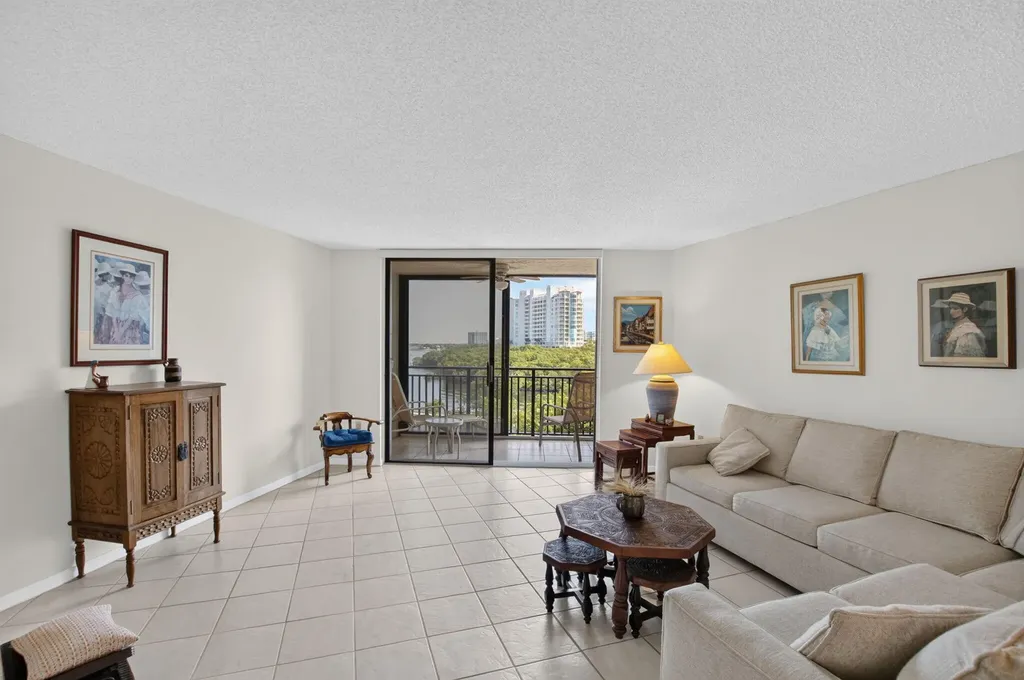 3912 S Ocean Boulevard Highland Beach FL 33487
