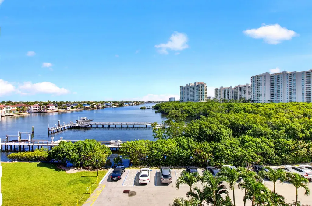 3912 S Ocean Boulevard Highland Beach FL 33487